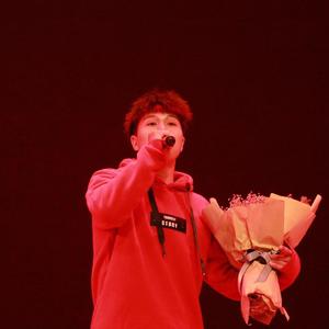 护士长双乳被揉的又大又硬
